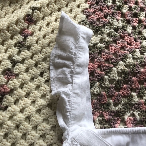 American eagle white blouse - Picture 7 of 9